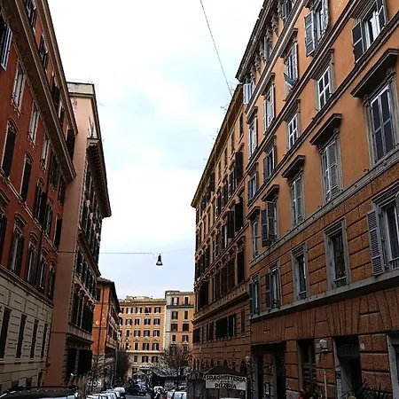 Apartament Trastevere Bertani Miniapartment *